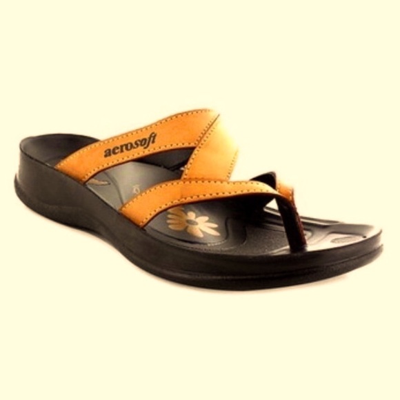 Aerosoft 6M Tan, Kumo Sandal NWOT - Picture 3 of 5